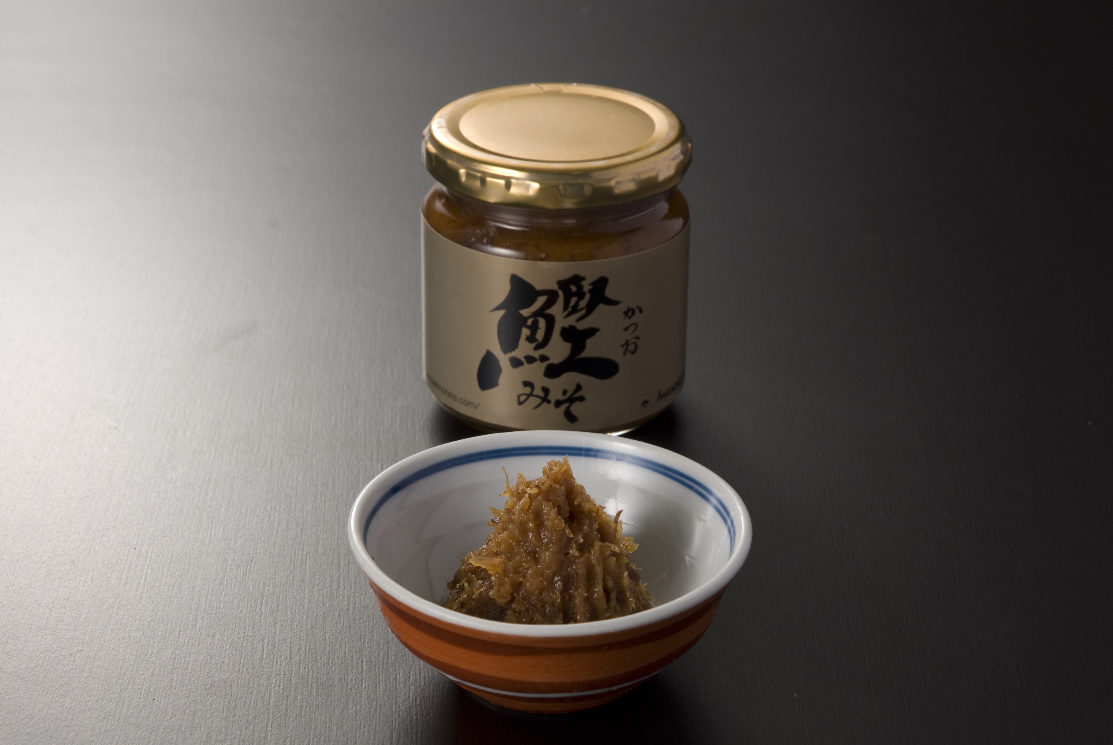 鹿児島　岩崎屋　いわさきや　夏季限定ラベル焼酎(白露)　黒豚みそ・鰹みそセット
